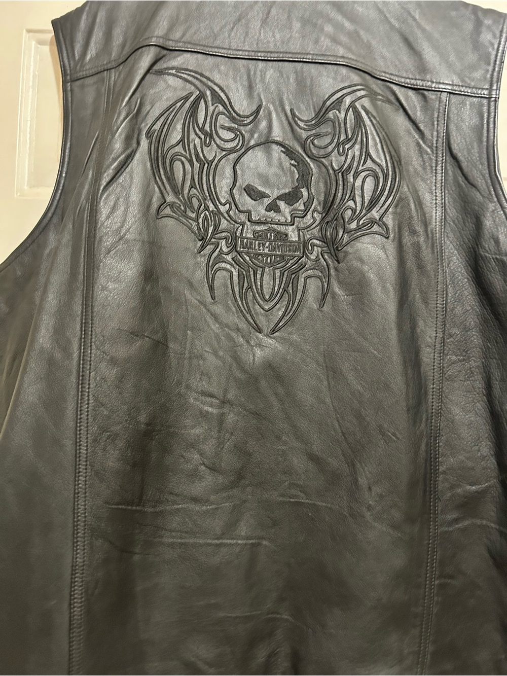 Harley-Davidson Black Leather Biker Vest with Skull back hit! Snap Front 2XL